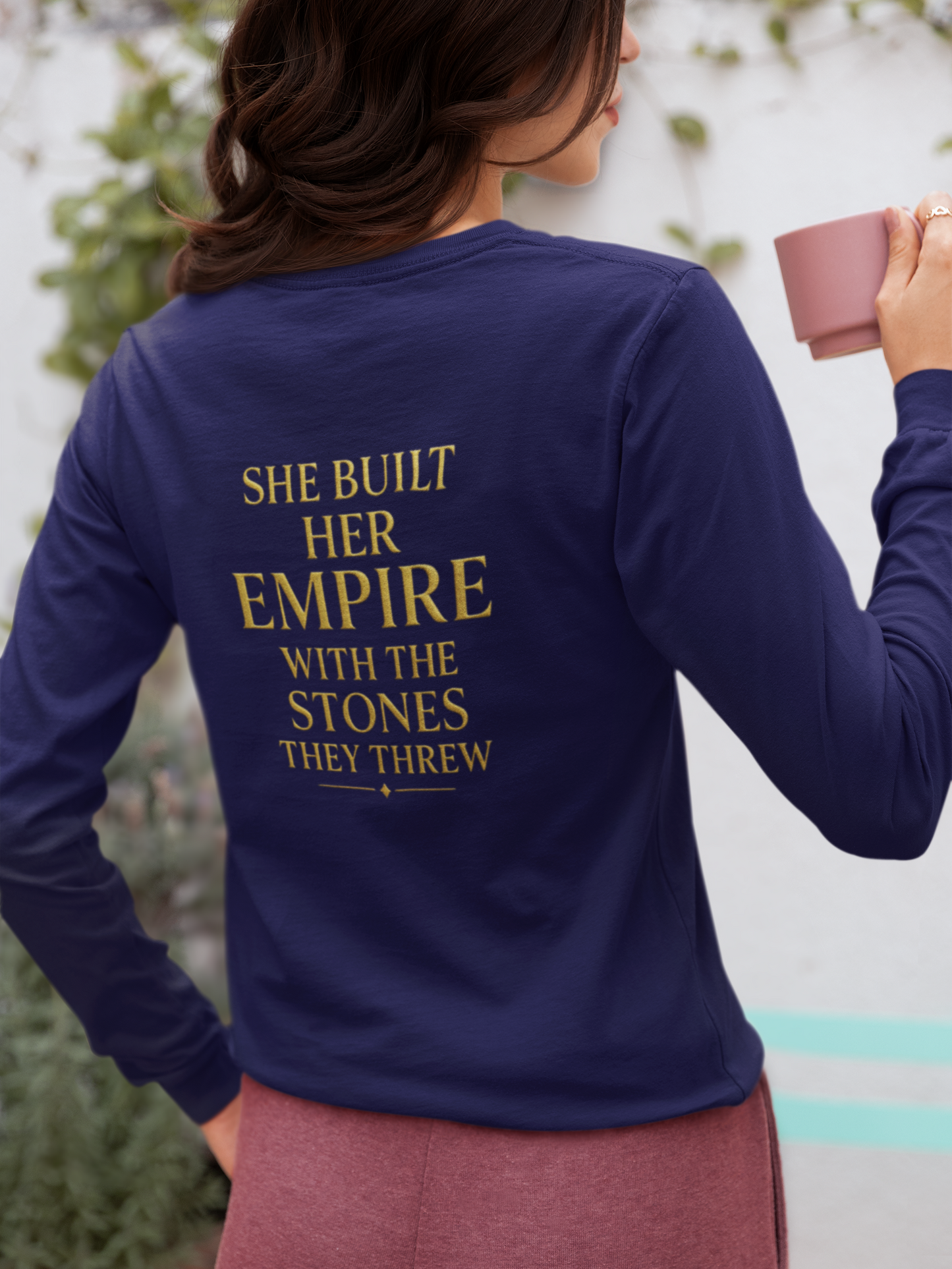 “She Built Her Empire – Women’s Motivational Quote T-Shirt (Gold)”